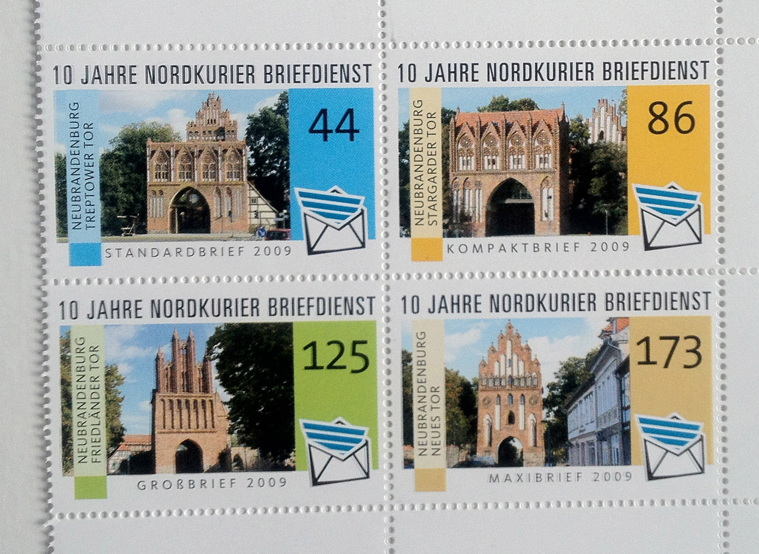 Briefmarkensatz mit 4 Einzelmarken - 10 Jahre Nordkurier Briefdienst